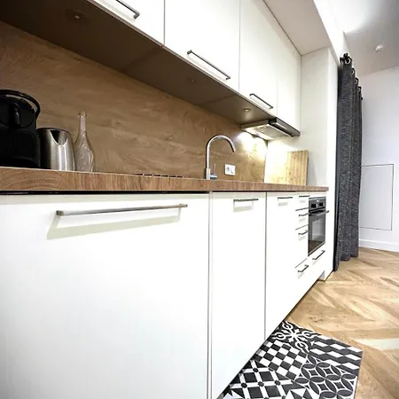 Hypercentre 2 Au Calme Avec Joli Patio Privatif Ναντ