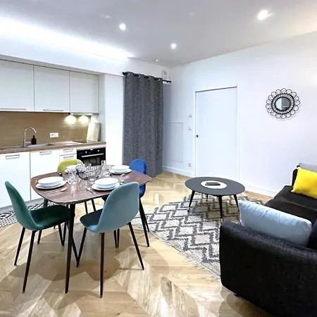 Hypercentre 2 Au Calme Avec Joli Patio Privatif Διαμέρισμα