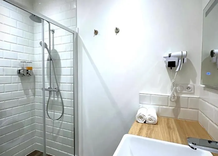 Apartment Hypercentre 2 Au Calme Avec Joli Patio Privatif Nantes