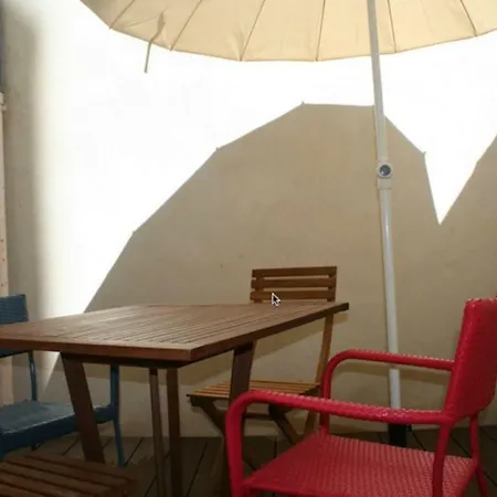 Hypercentre 2 Au Calme Avec Joli Patio Privatif Appartement